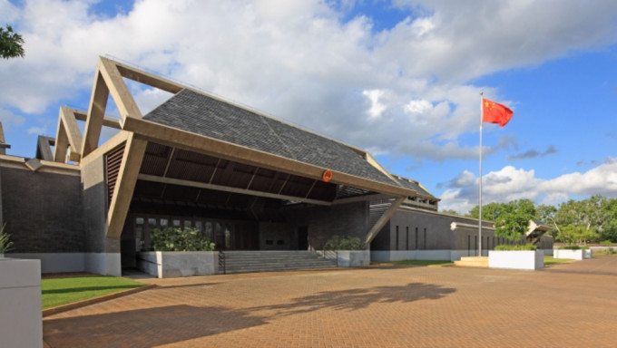 中国旅行团南非遭持枪抢劫 中使馆吁加强风险防范