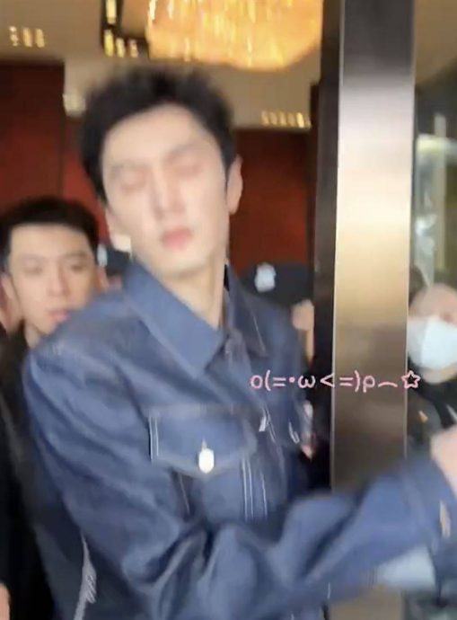 二度呛代拍让开挨骂大头症 陈哲远被撞视频流出大翻盘