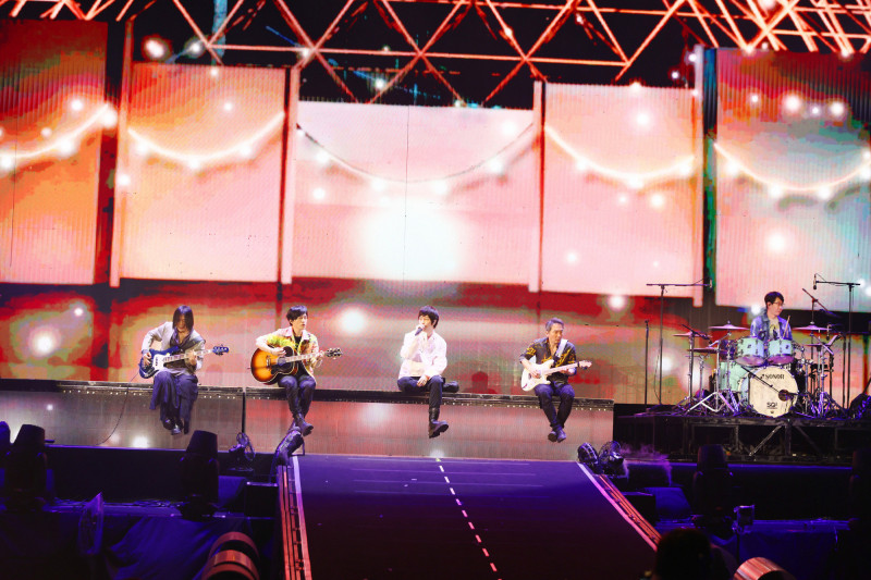 五月天狂开18禁黄腔 阿信蹲地崩溃喊这5字