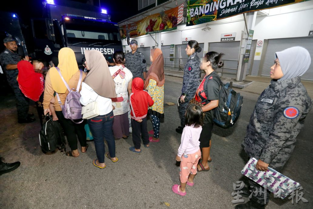 住巴占组屋多年还成家 移民局捕158非法外籍人士   