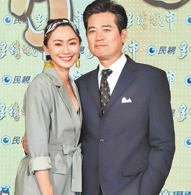 侯怡君婚姻再现危机? 老公萧大陆爆复合小三