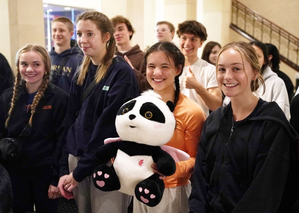 俄罗斯大选投票最后一天 反对派促投票站大示威