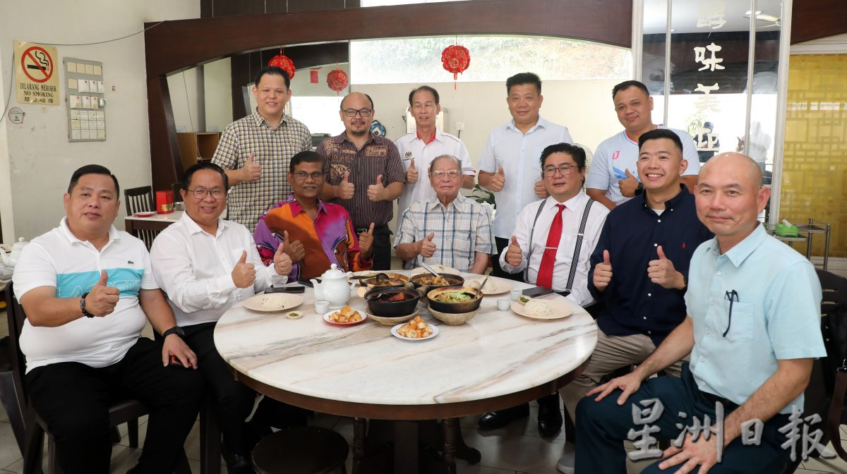 行动党拉大队偿肉骨茶,支持和捍卫列为物质遗产