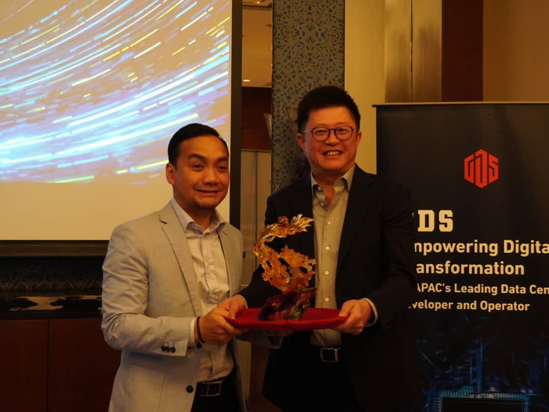 全国:柔大臣:中国深圳经验值得柔佛学习