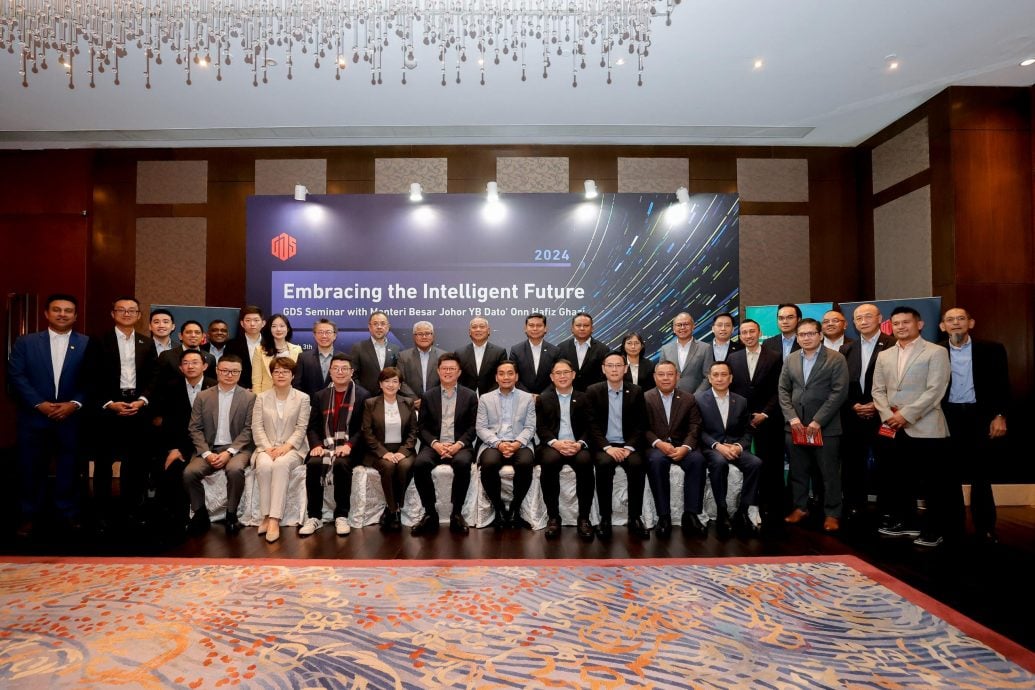 全国:柔大臣:中国深圳经验值得柔佛学习