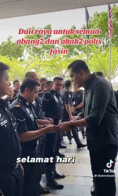 再益抨击阿克马派警员青包 嘲讽“巫统说了算”