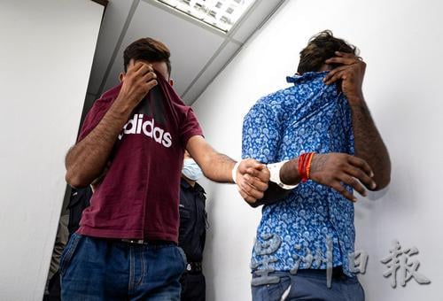 冒充移民局官员 两男被控不认罪