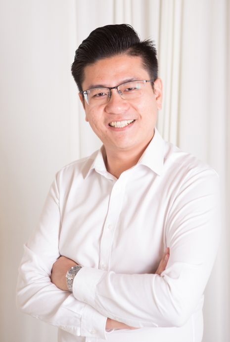 前阿斯达卡州议员张宇晨车祸 脚断手部受伤