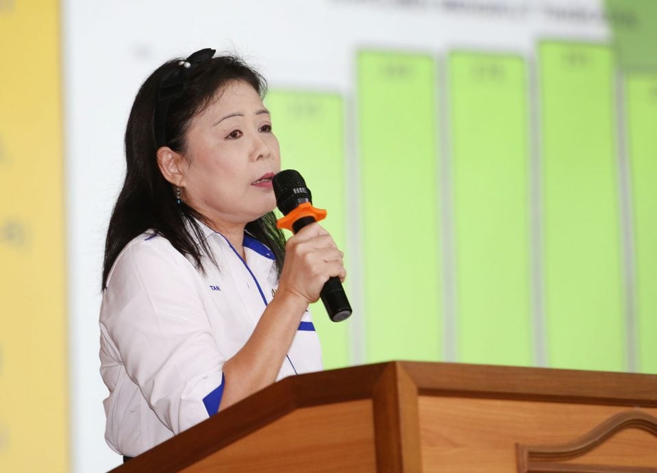 华裔生育率下降等因素 圣母华中学生创新低