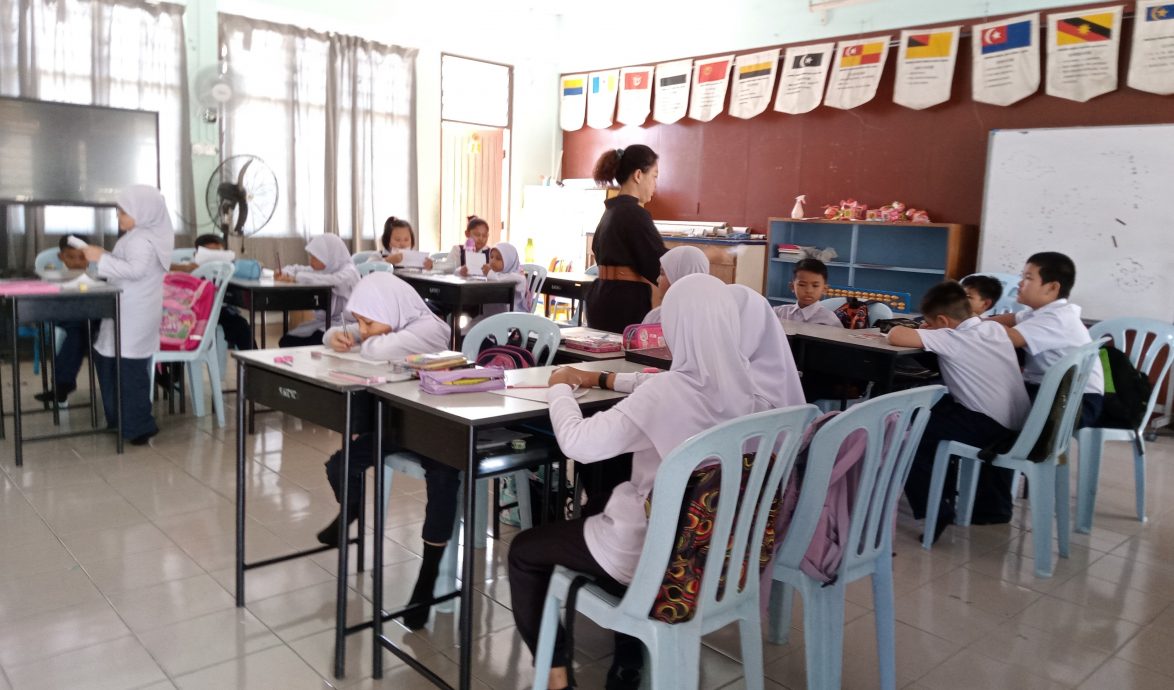 启智华小新学年 9新生仅1华裔