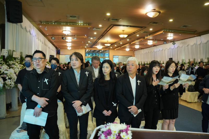 告别何厚华 巫启贤致词泪送最后一程