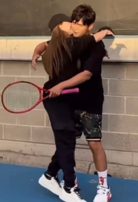 周杰伦PK刘畊宏 昆凌加油泄老公暱称