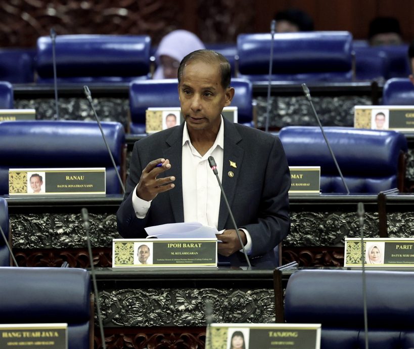 国会 古拉回答政治献金法案阶段