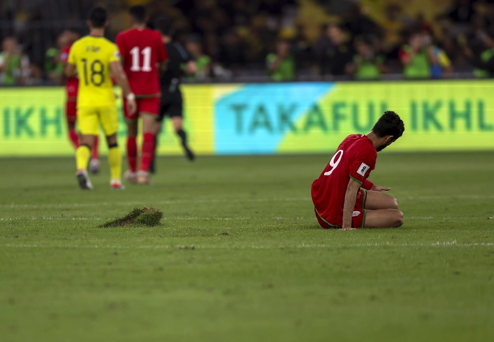 国家体育场草坪状况再引争议 体育场管理机构下周检测