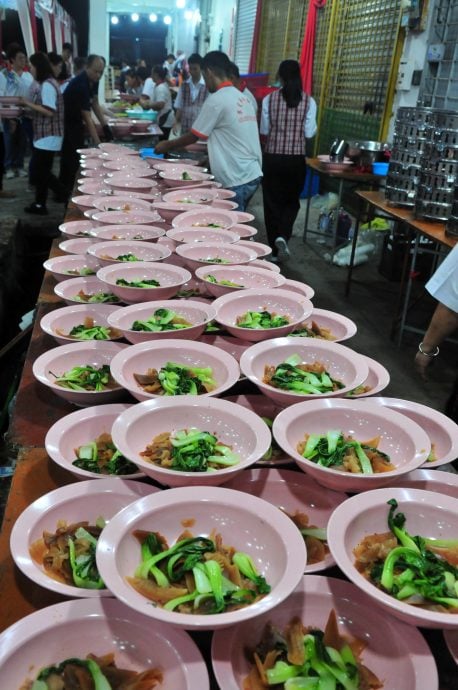 (大北马)盛大婚宴打开阿儿玛港门天公坛知名度