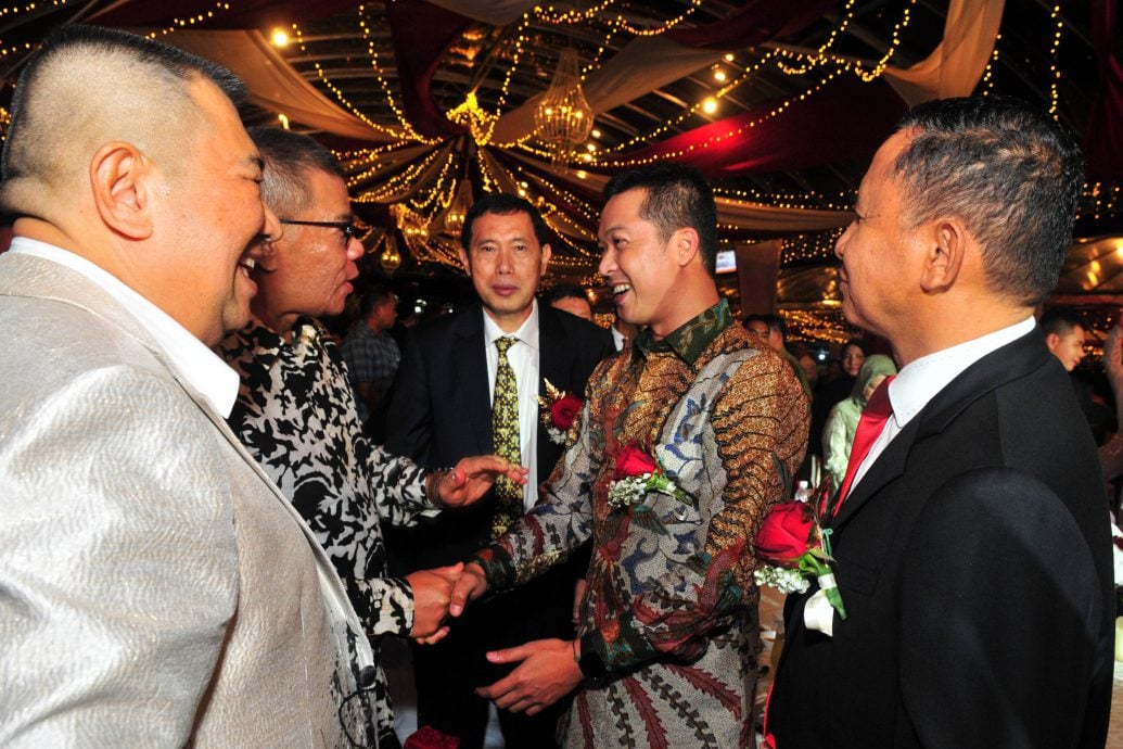 (大北马)盛大婚宴打开阿儿玛港门天公坛知名度