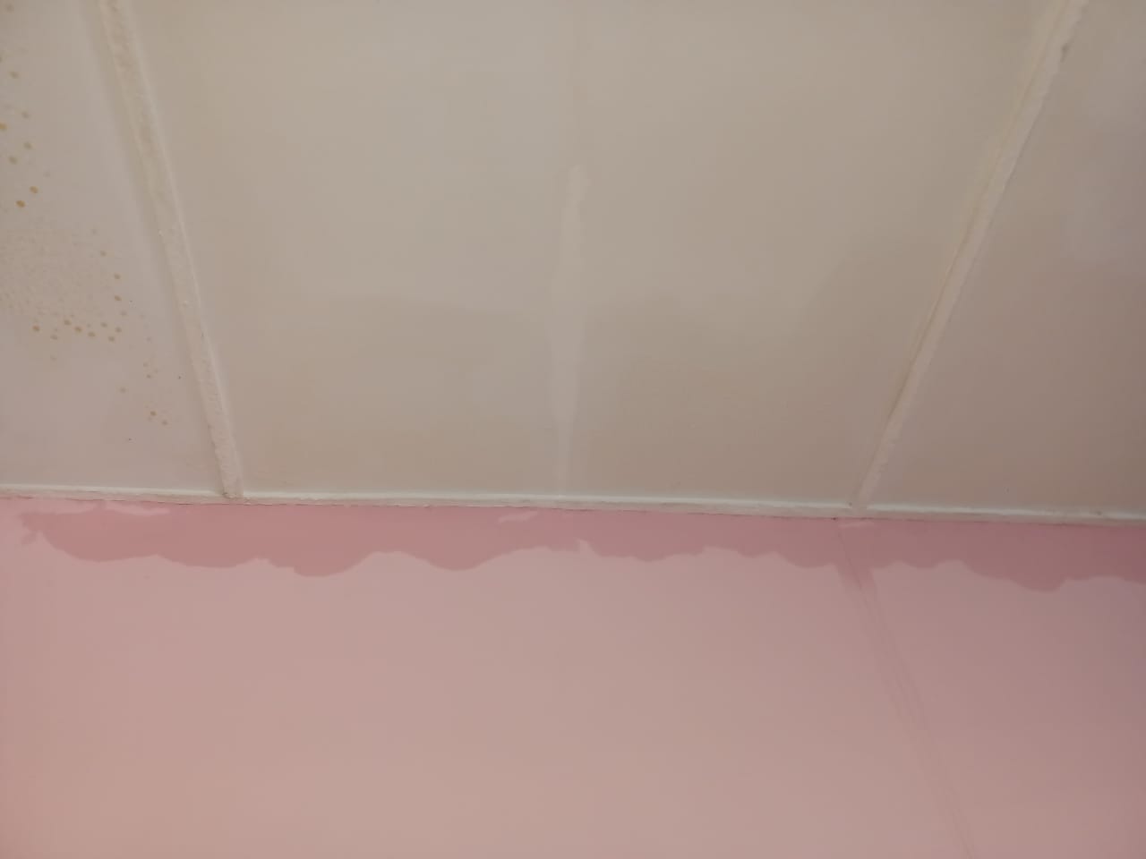 大都会/加影亲善花园B座组屋大风吹,5单位“破天窗”