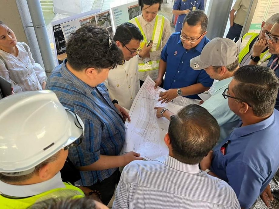 大都会/李健聪呼吁解密特许权合约