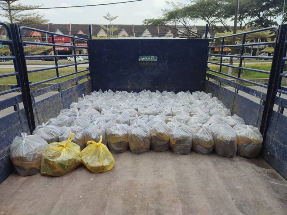 太平内贸局乔装行动 突击商店破获1760令吉津贴食油