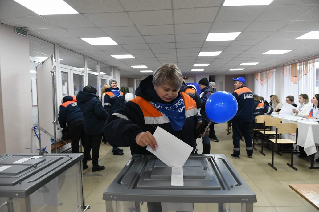 头)指基辅图破坏其连任 普汀誓言强力回应乌军对边界攻击