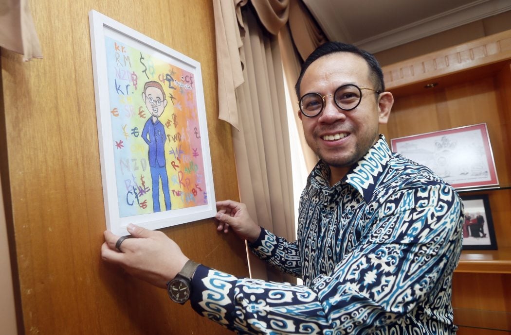 封面)专访沈志强∕人力资源发展基金扩大购培训器材用途