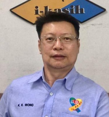 **已签发**柔:封面:【特稿】:电费“双涨”,民众社工授招谨慎用电