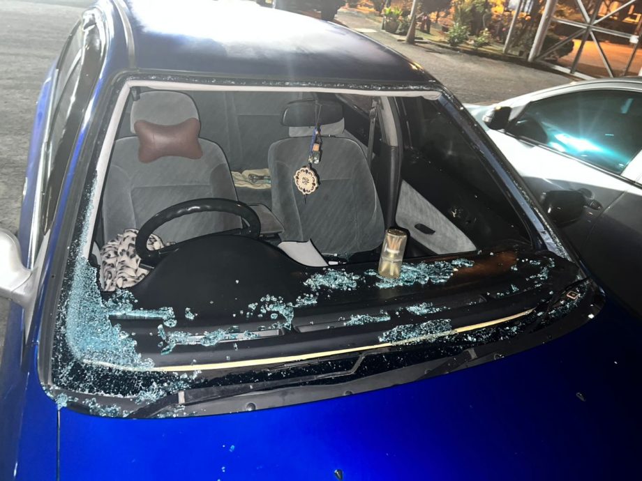 *已签发*柔：轿车撞上路人酿1死，警方寻死者雇主遗属