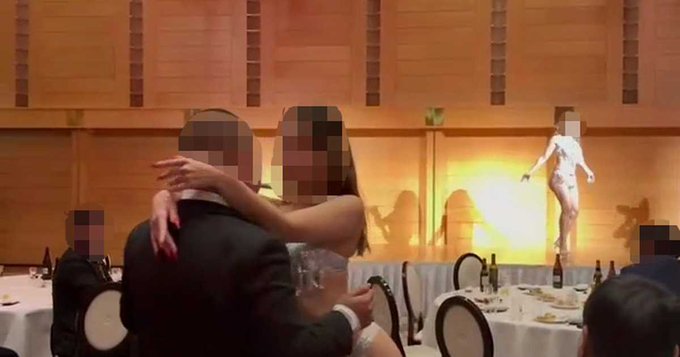 日本自民党恳亲会变酒店场！全场辣妹艳舞玩色色游戏　网友看傻眼