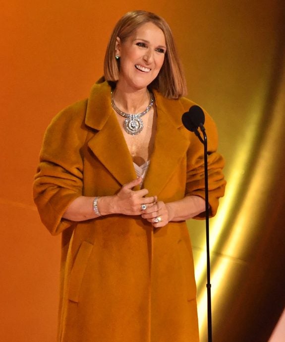 晒儿照宣传关注僵硬人症　席琳狄翁期待重返舞台 