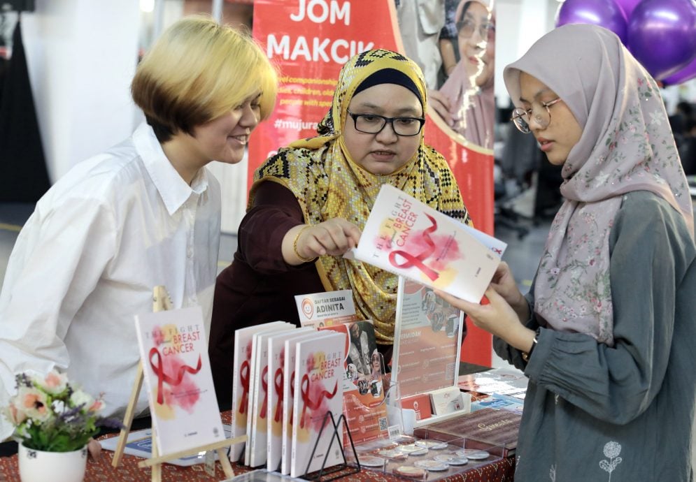 亚航基金会与社企合作推广女性赋权