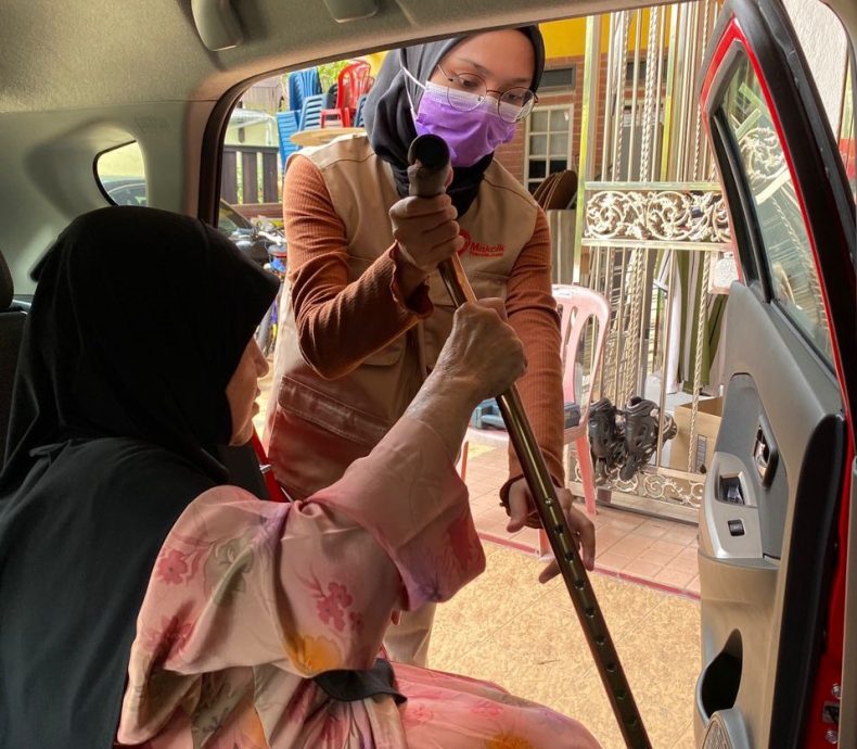 亚航基金会与社企合作推广女性赋权