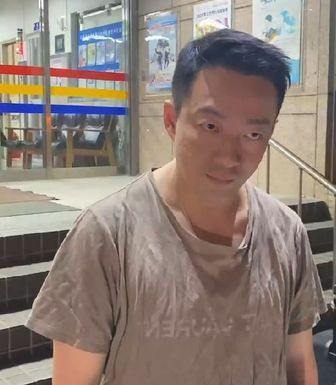 曝汪小菲失控原因​“被暗算” ​张兰轰大S引狼入室