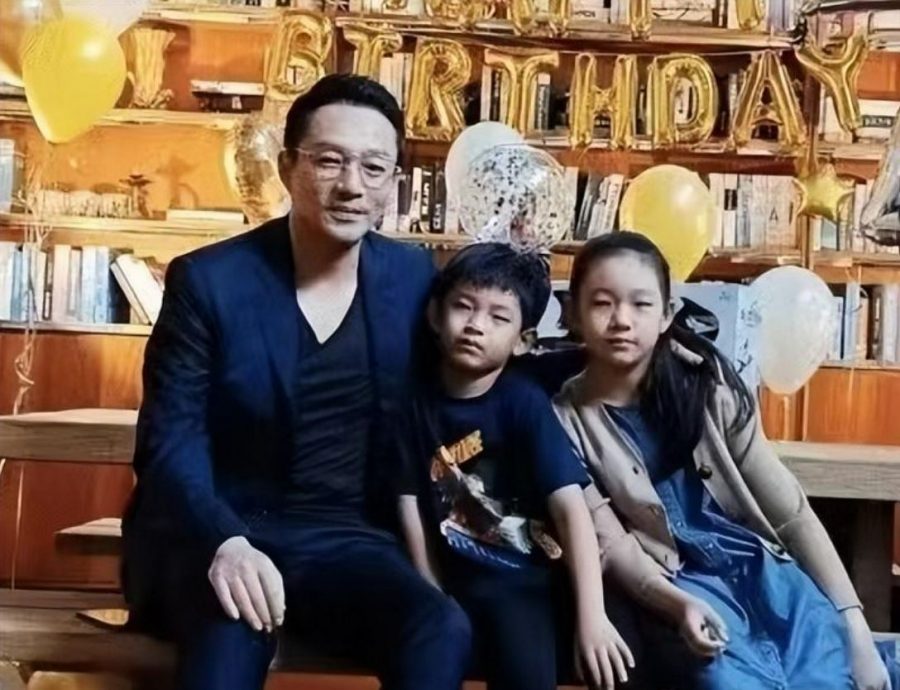 曝汪小菲失控原因​“被暗算” ​张兰轰大S引狼入室