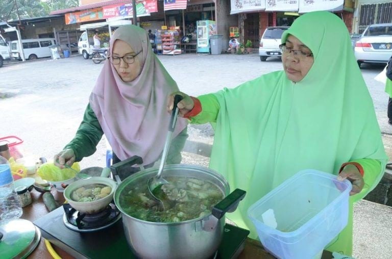 曾向选民推广羊骨茶鸡骨茶 伊党:深获好评!