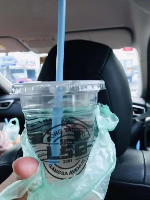 有人逼点饮料 有人却不收钱!佛心餐馆允免费打包4杯温水