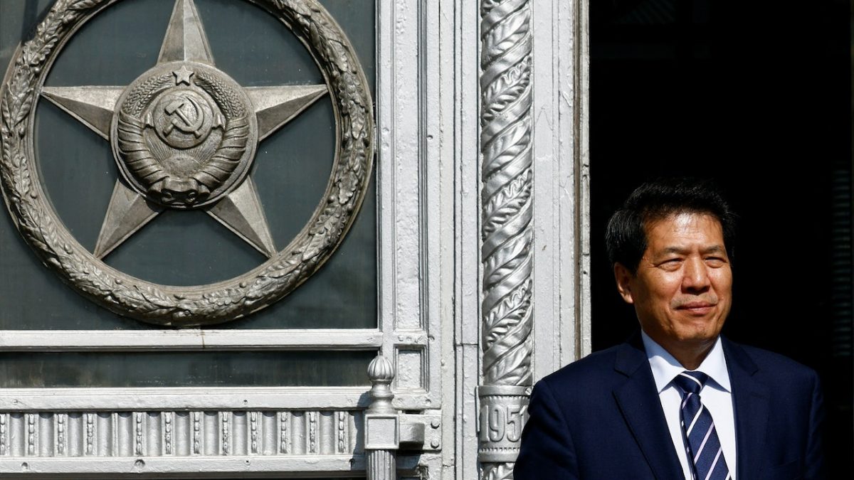 李辉晤俄罗斯副外长 双方皆称俄须参与讨论乌克兰解决方案