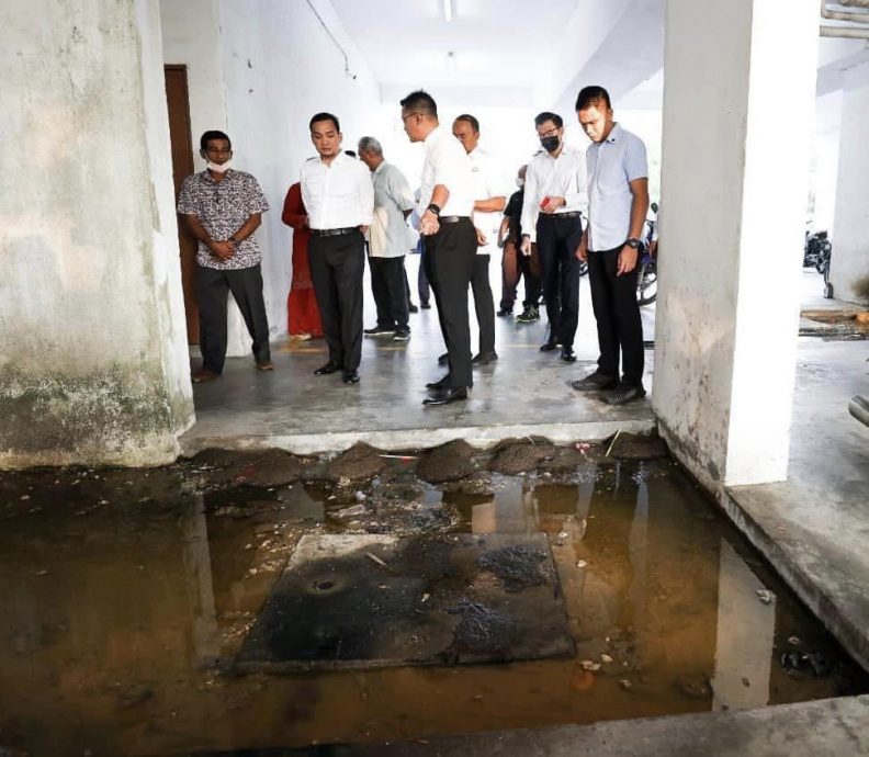 柔:【特稿】: 中低价组屋问题一箩筐 苏海山:应交地方政府管理