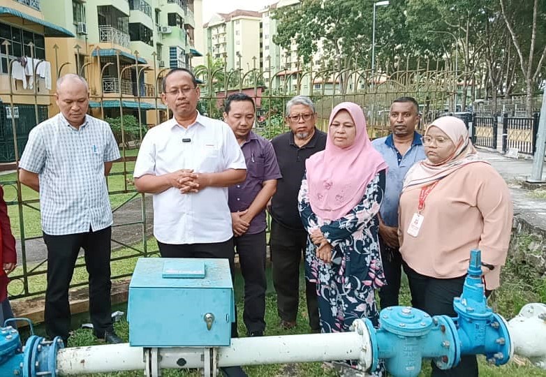 柔:【特稿】: 中低价组屋问题一箩筐 苏海山:应交地方政府管理