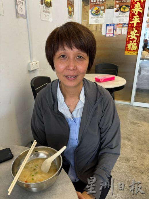 柔:【食客指路】(3月19日刊):清甜汤头+鲜嫩肉片+粉面搭配,沙巴美食生肉面峇株飘香