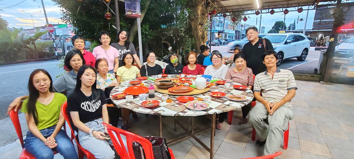 柔：善心美事（3月20日见报）：“授人以鱼，不如授人以渔” 汤燕芬蔡琼香足疗法助人也鼓励病患自学自疗