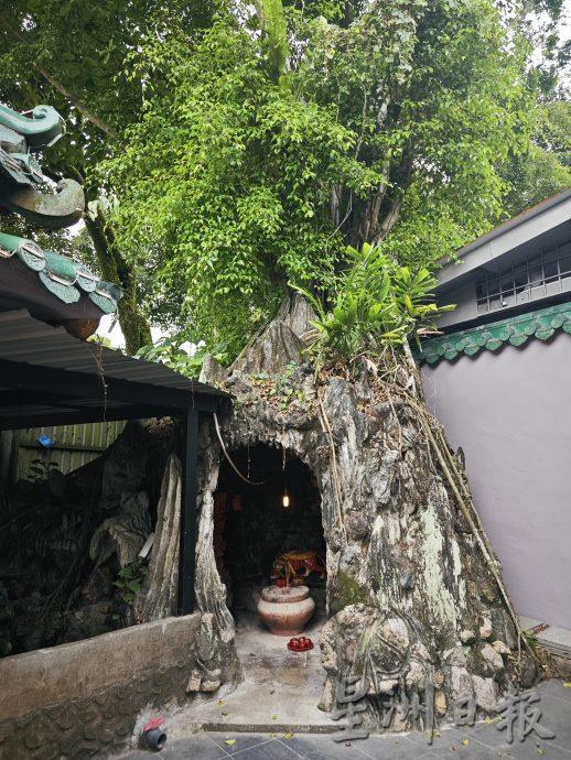 柔：封底：这些人那些事：新甘光渔寮尾