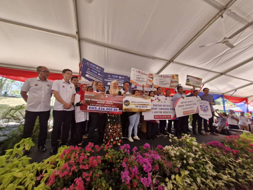 柔:新闻:翁哈菲兹:州政府将为青年举办更多活动 体现出对青年人的关心