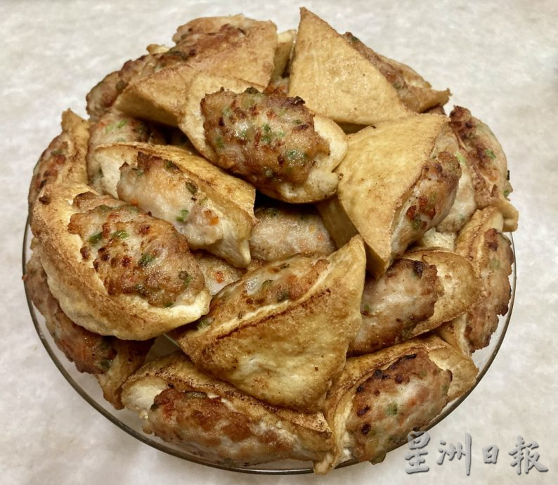 柔：食客指路之私房好菜（3月5日见报）：彭文兰客家酿豆腐