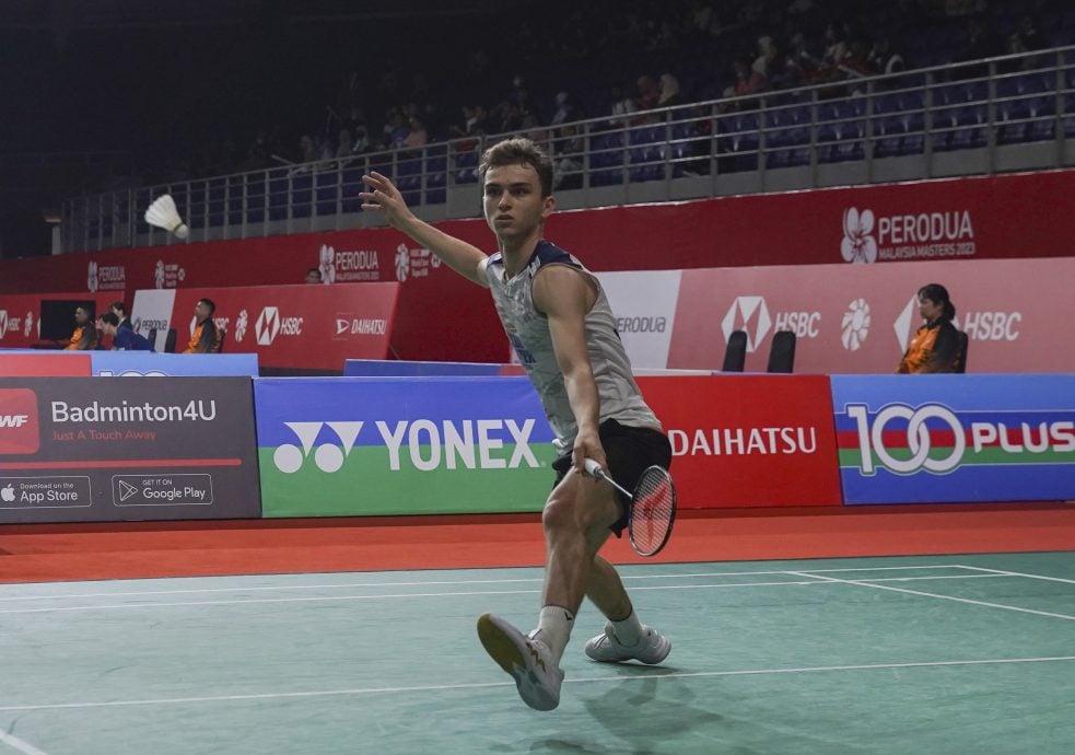 法国羽球超级750赛| “约翰内森进步许多” 李梓嘉:输在欠耐心失误多