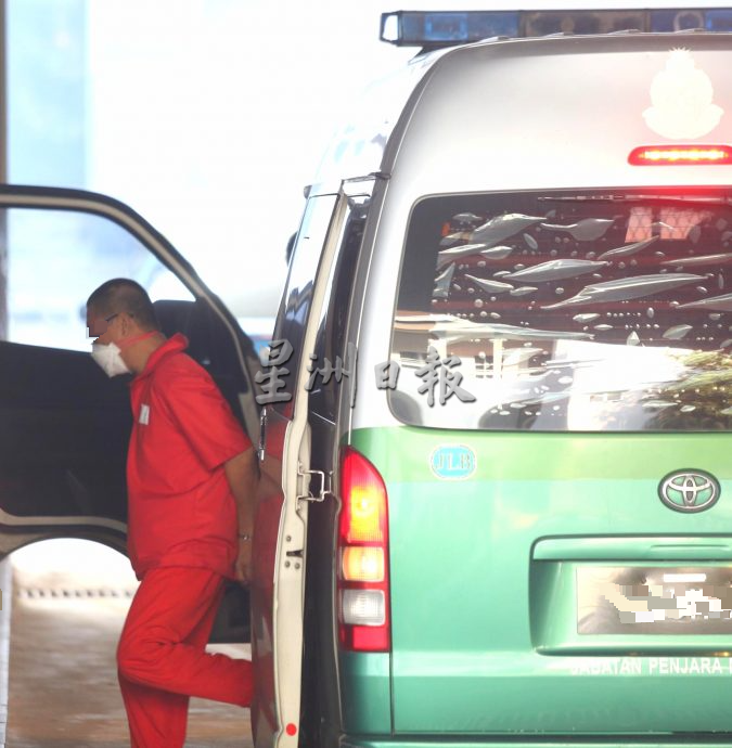 涉嫌性侵亲生女“狼父”,3份报告未出炉 案展4月18日过堂