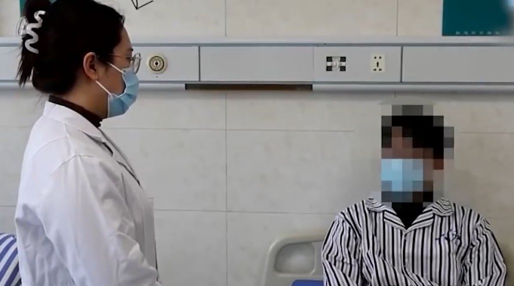 男大生“感觉全校女生都喜欢我” 医生:春天易“发花癫”