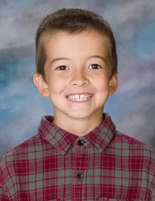 男童玩滑梯抛飞2公尺坠地亡 家长告学校过失致死