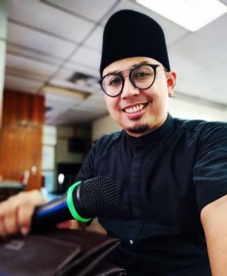 病父没钱开饭载小孩找食物 幼儿园园长:全免费送你