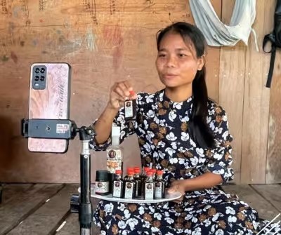 直播经商5个月卖爆单 26岁女子成功买房