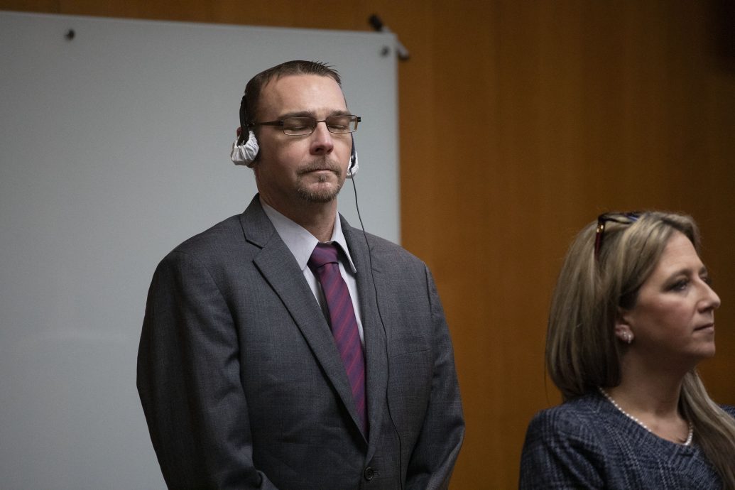 看世界/美国首例 密歇根校园枪击凶嫌父母皆被判过失杀人